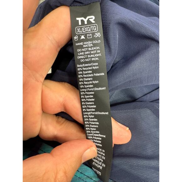TYR Women’s Swimsuit Bathing Suit Size XL Slimming NEW # H371 - Picture 9 of 10